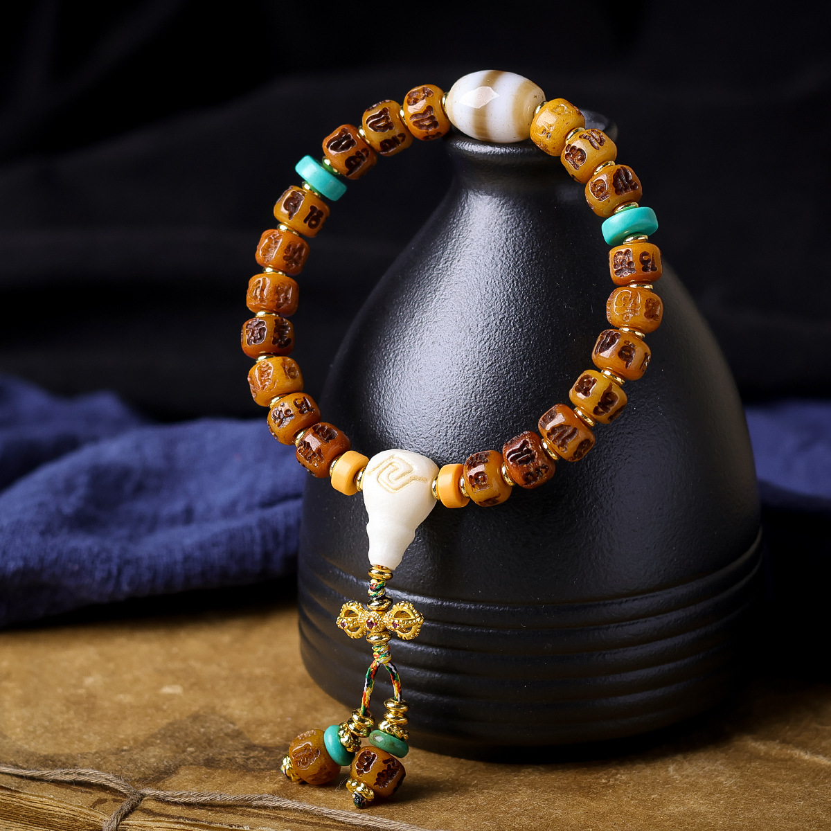 Bracelet tibétain sculpté en o - Ethnic Fashion Way avis et prix